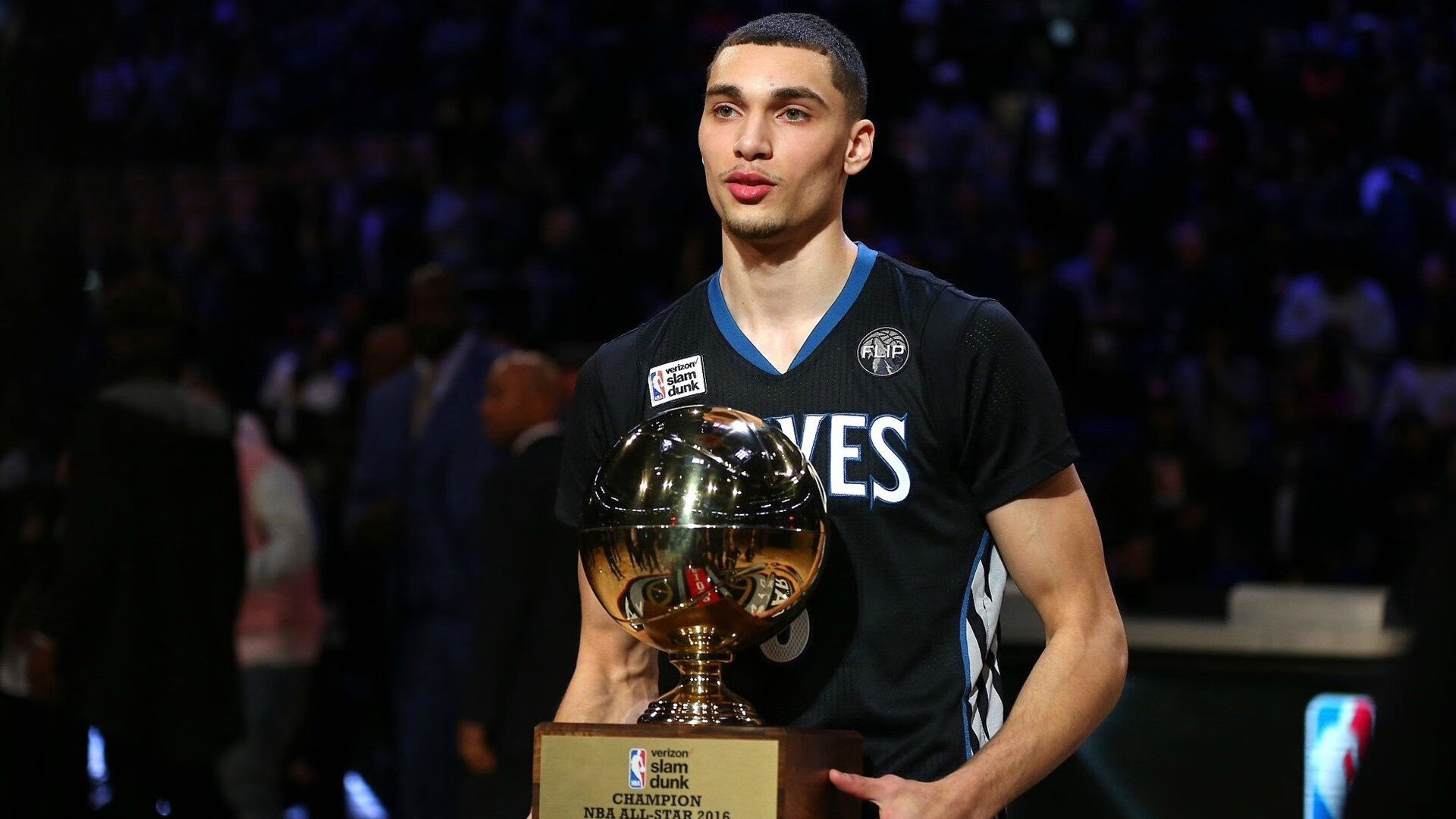 史诗级抢七大战!纳达尔鏖战五小时逆转德约科维奇,第15次加冕大满贯